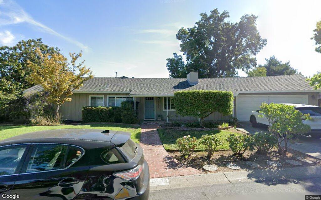 15640 Gardenia Way - Google Street View