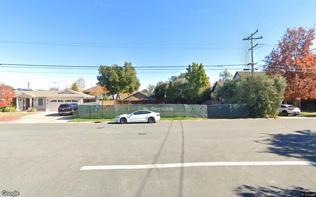 Longwood Drive
