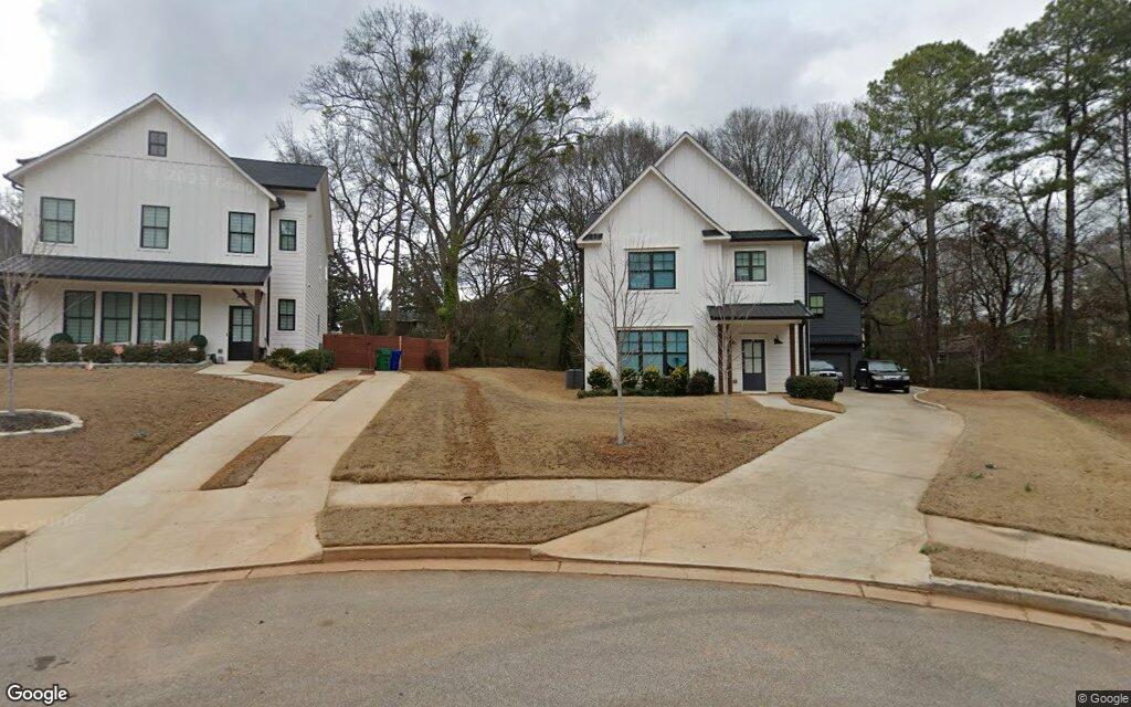 Sarazen Court
