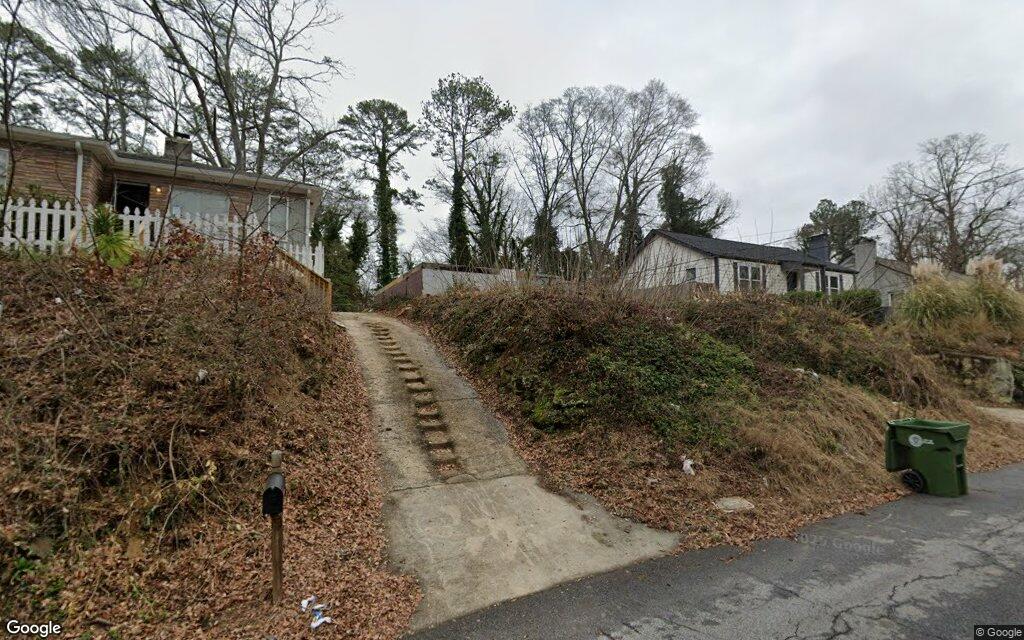 Westmont Road
