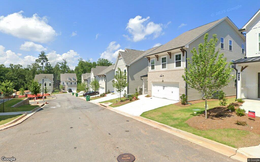 Avondale Park Circle
