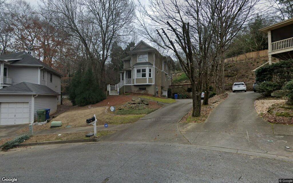 Lake Claire Court