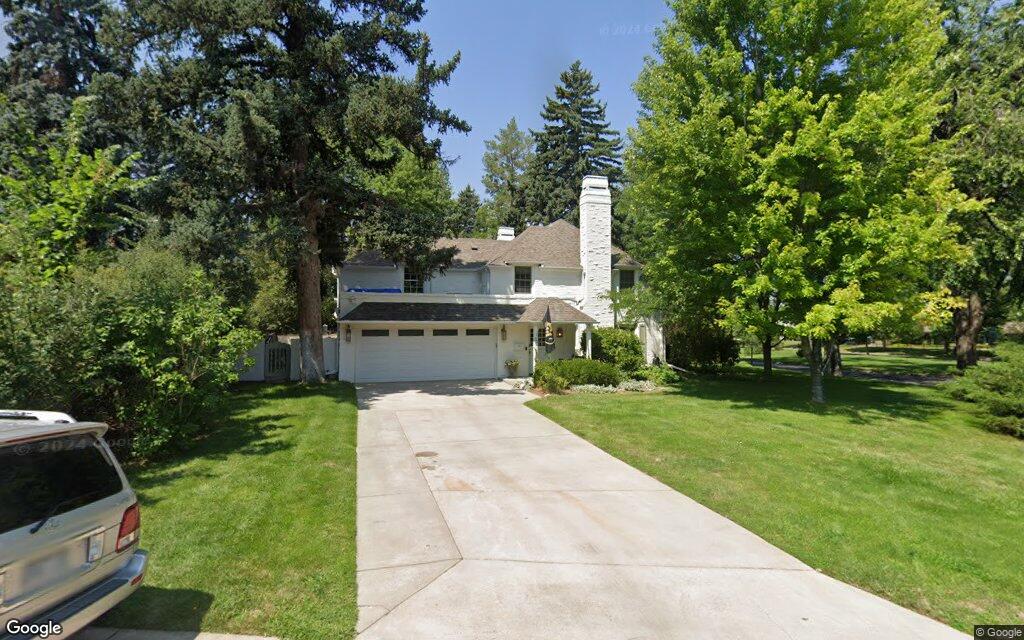 Crestmoor Drive