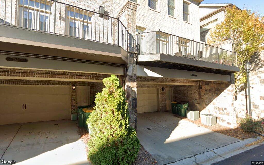 Brookhaven Manor Crossing