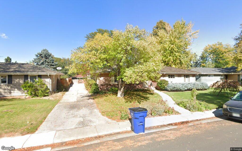 East Floyd Place