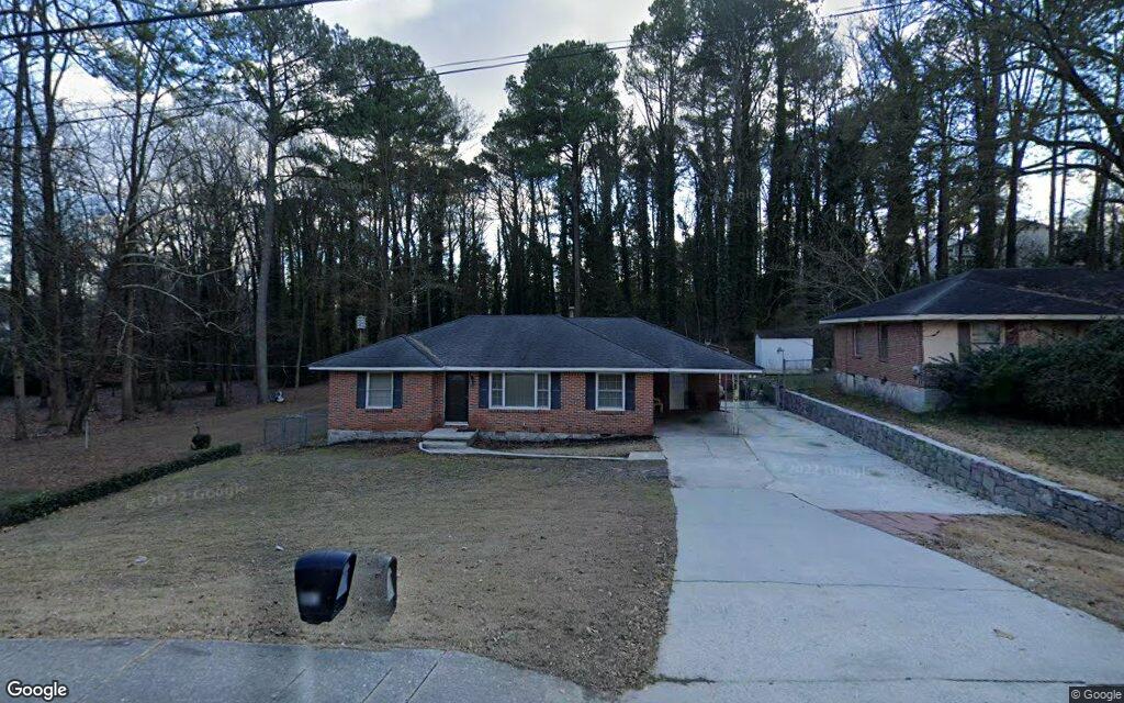 Dresden Drive