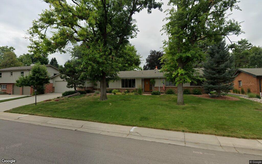 West Applewood Knolls Drive