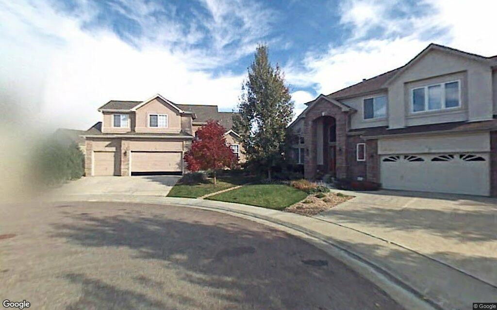 East Maplewood Place