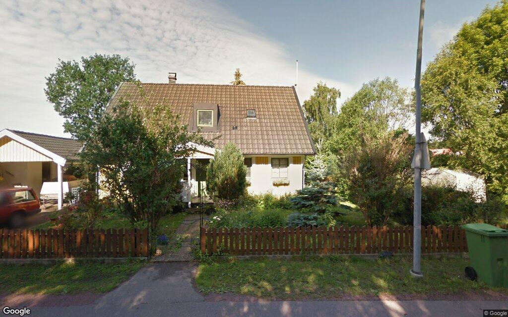 Fastigheten på postadress Runnehällsvägen 35 i Kalmar har bytt ägare