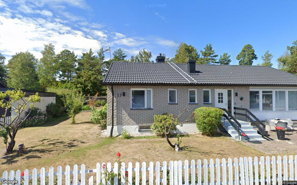 Hus på 110 kvadratmeter från 1972 sålt i Västervik