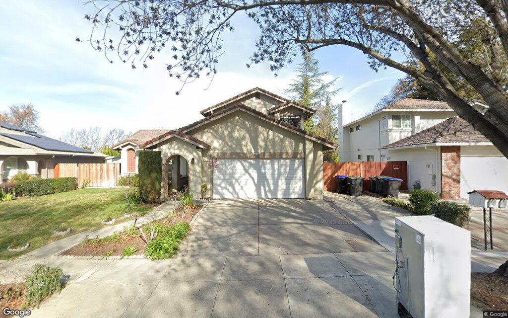 3911 Fairlands Drive - Google Street View