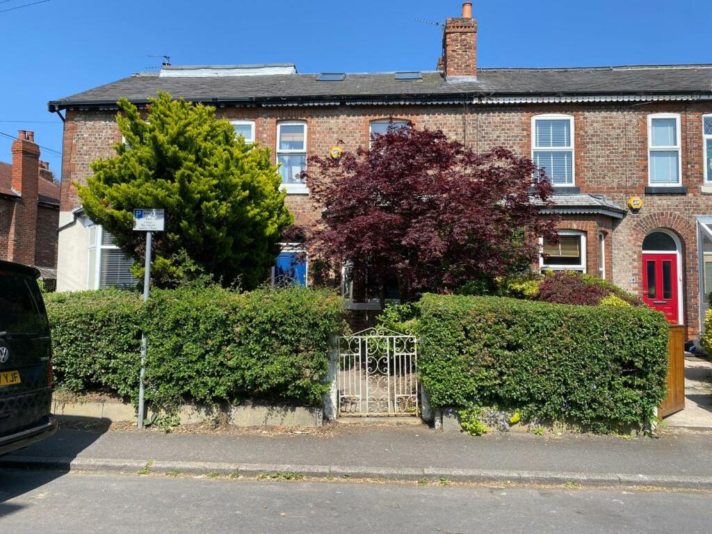 Beechmount Court, Kenworthy Lane
