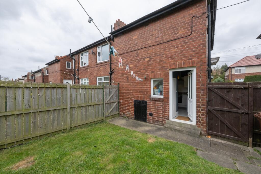 64 Ferndene Grove