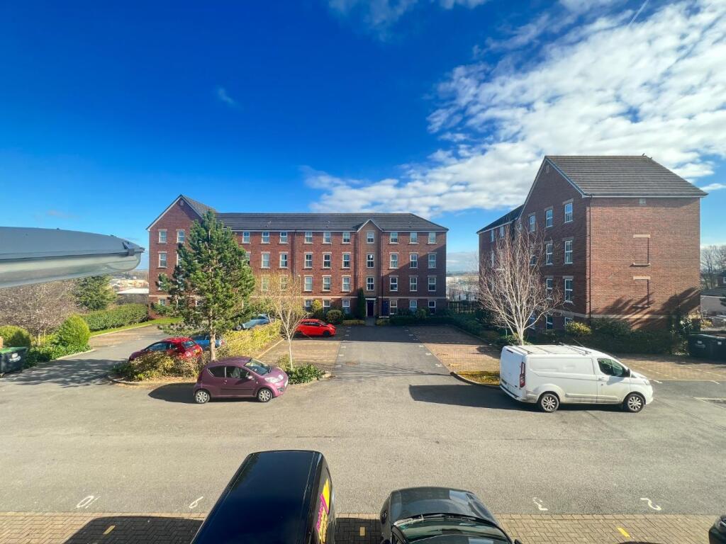 4 Meadow Rise