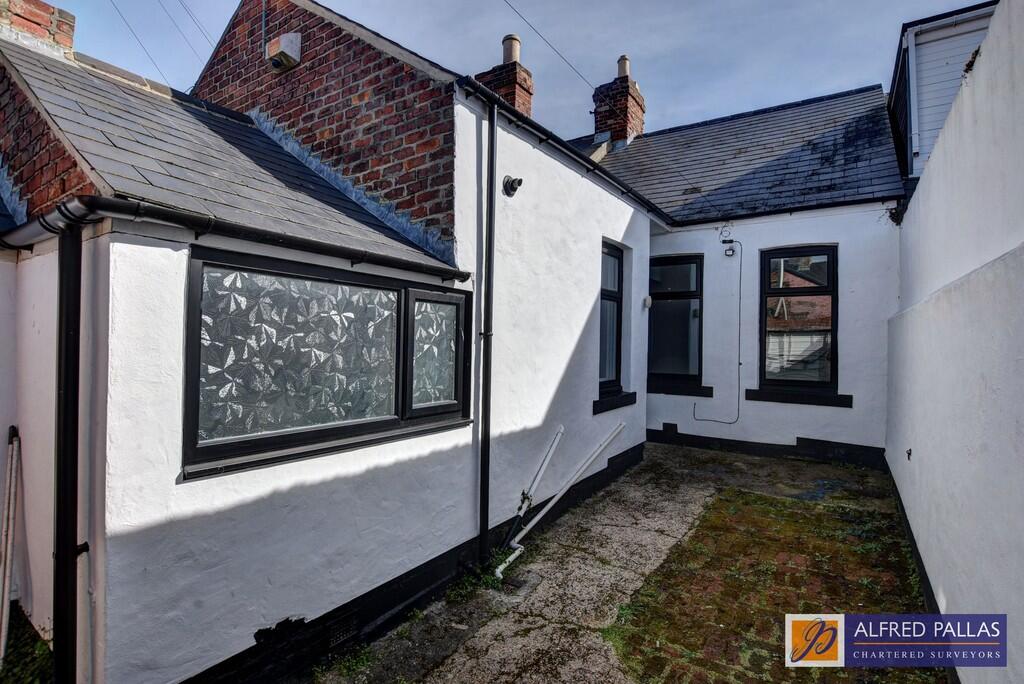 5 Mere Knolls Road