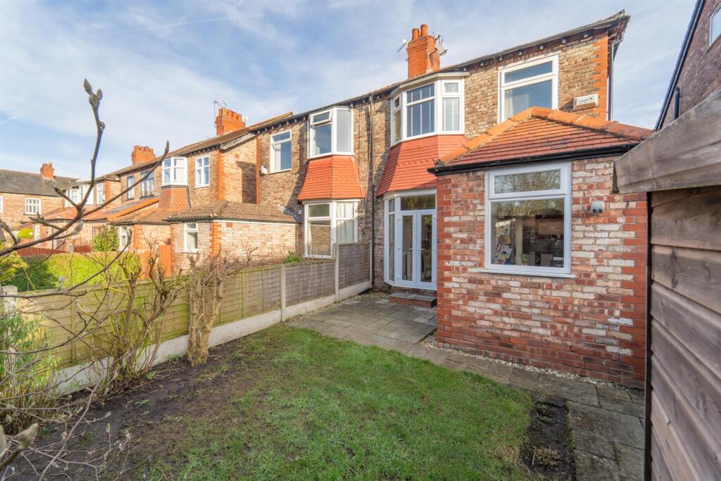 2 Daresbury Road