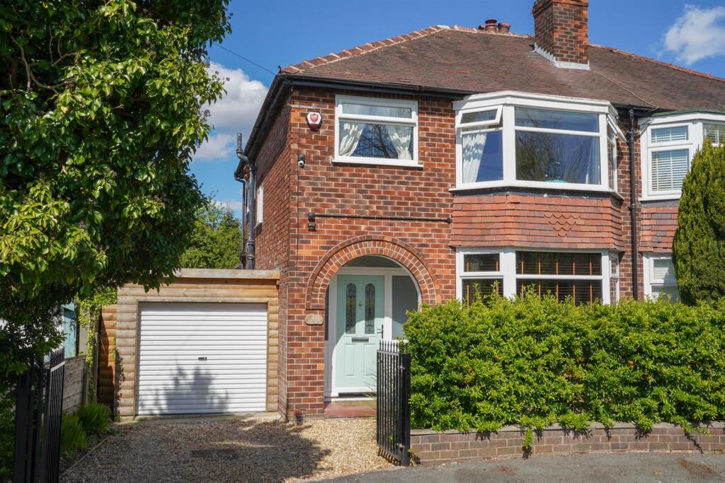 4 Egerton Road South
