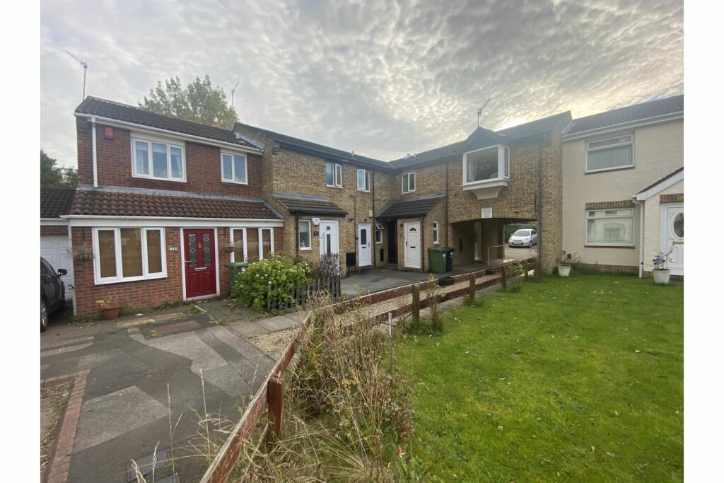 8 Broadwater