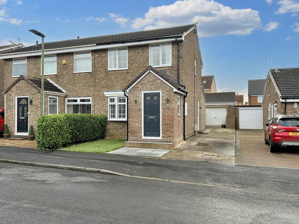 13 Oakfield Crescent