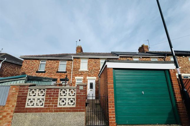 30 Burns Avenue North