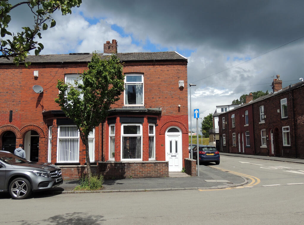 39 Woodland Road