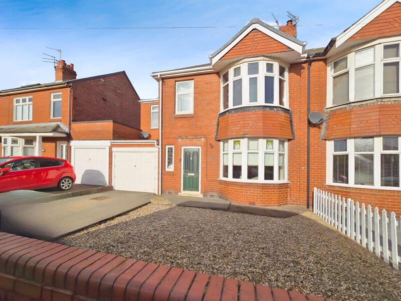 24 Moorland Avenue