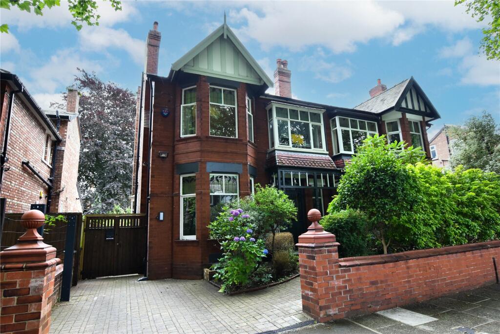 9 Chandos Road South