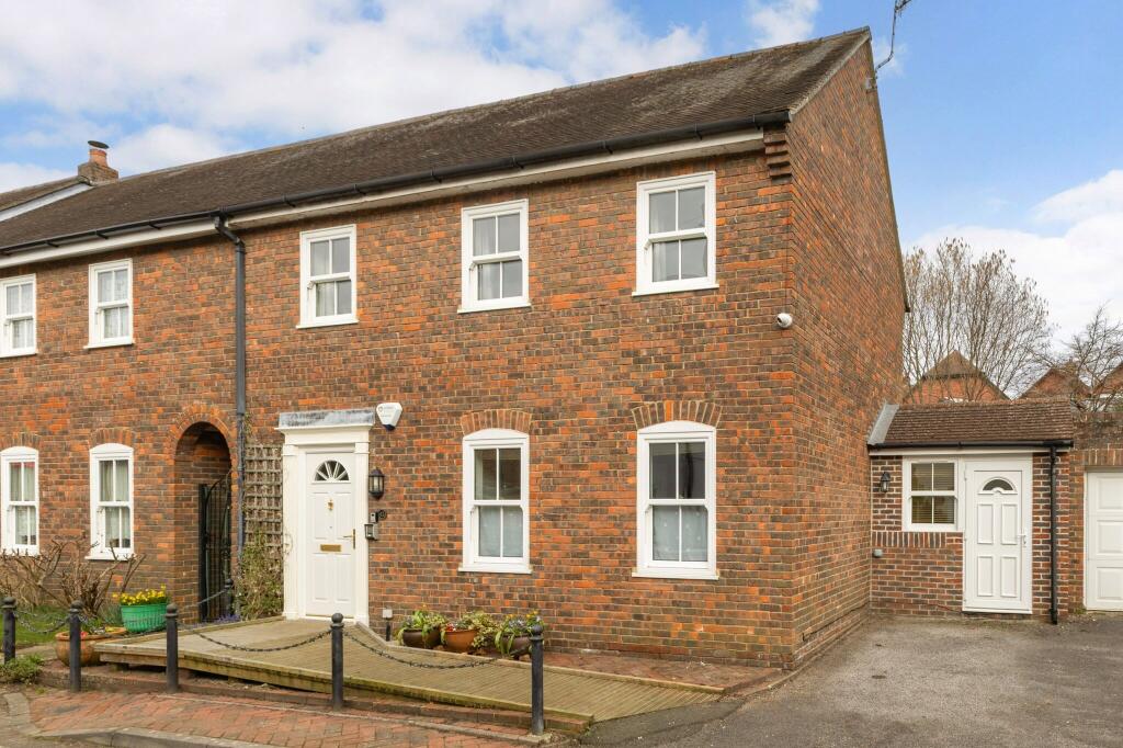 11 Tanhouse Lane