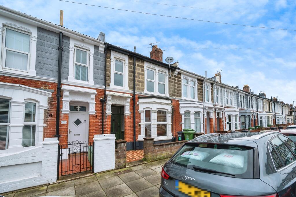 3 Whitecliffe Avenue