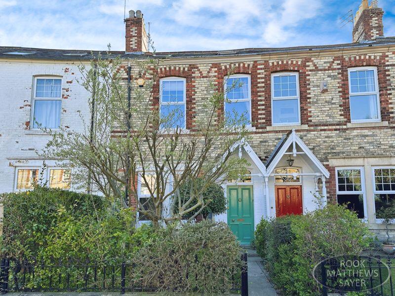 27 Ivy Road