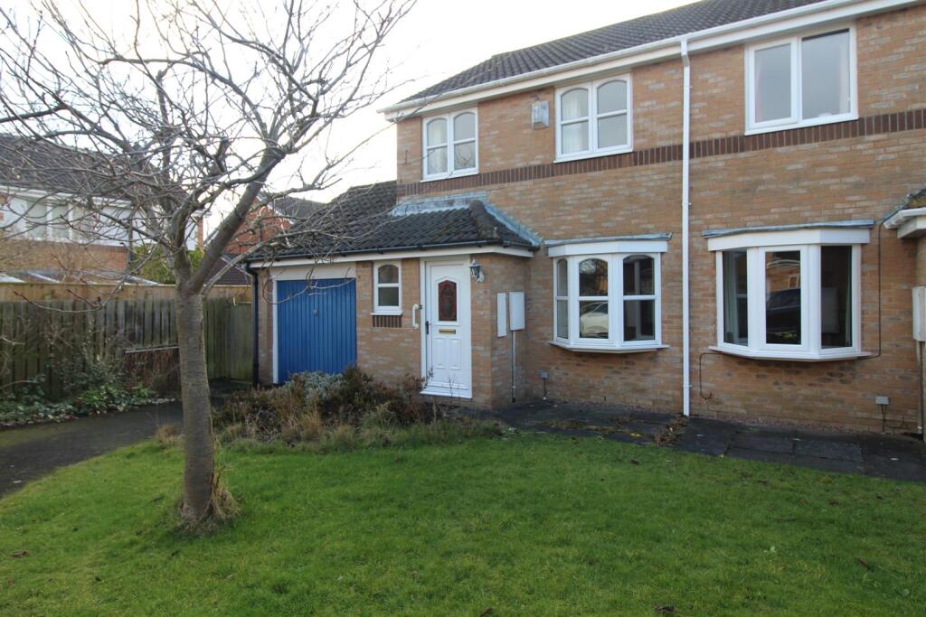 4 Oatfield Close