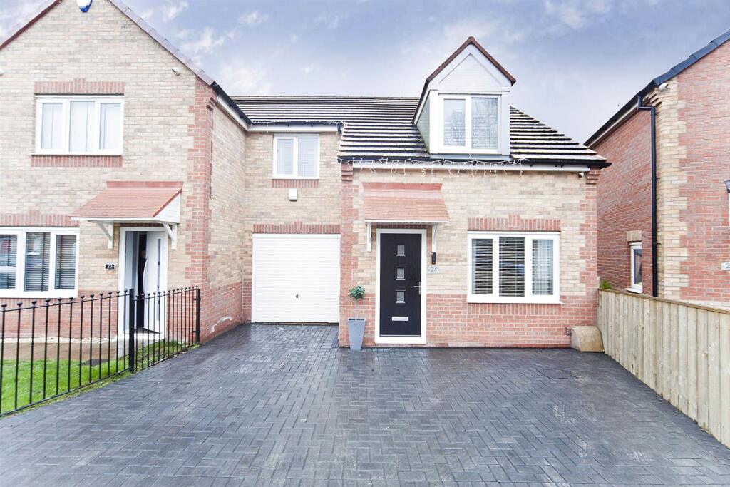 24 Shinwell Drive