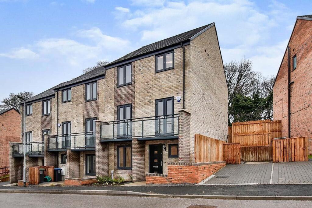 59 Illingworth Grove