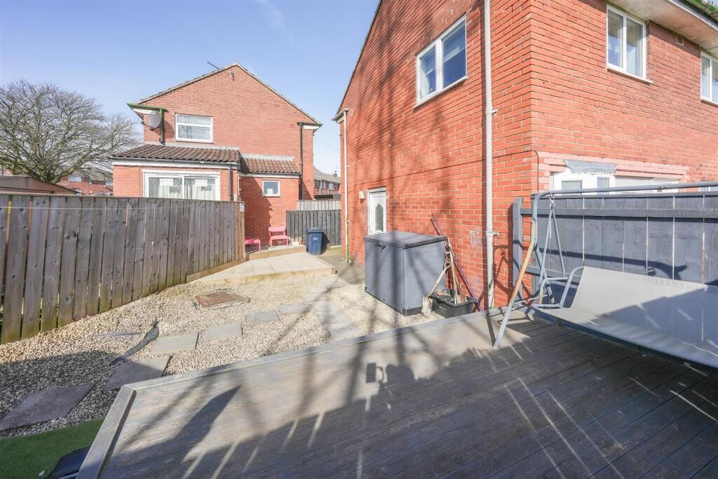 41 Wealcroft