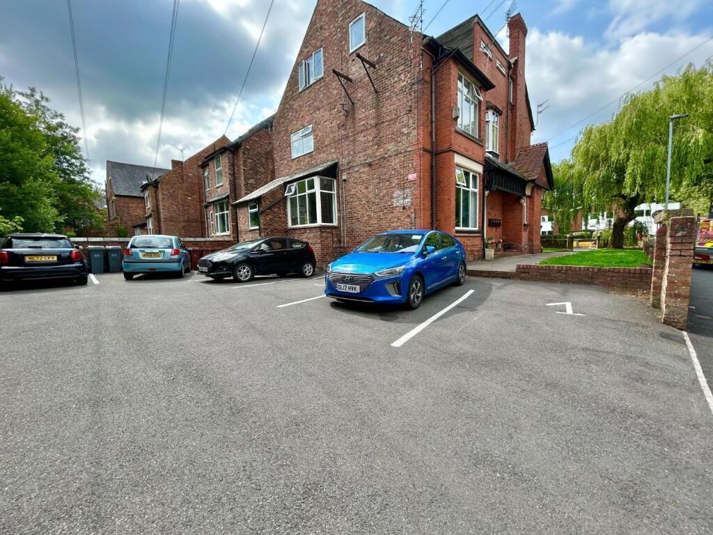 132 Barlow Moor Road