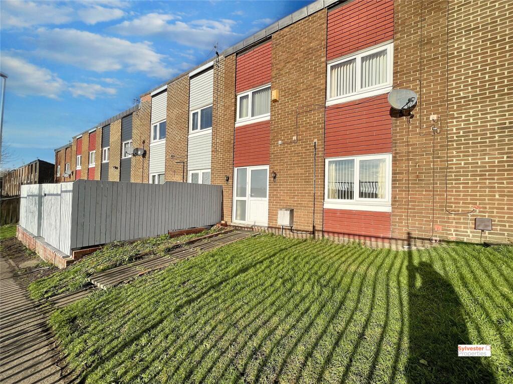 90 Eastfields