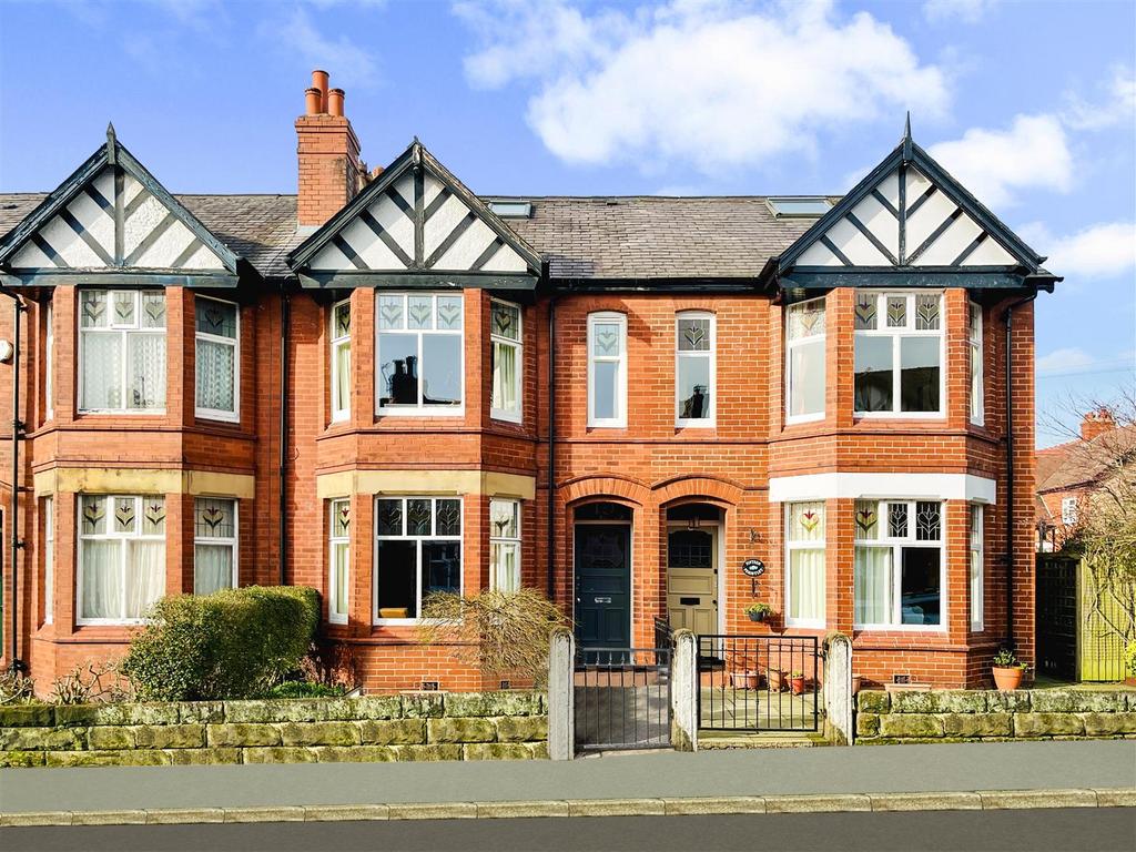 13 Leigh Road