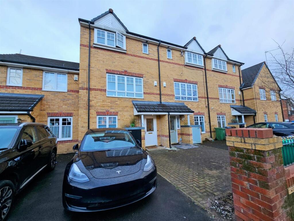 40 Northcote Avenue