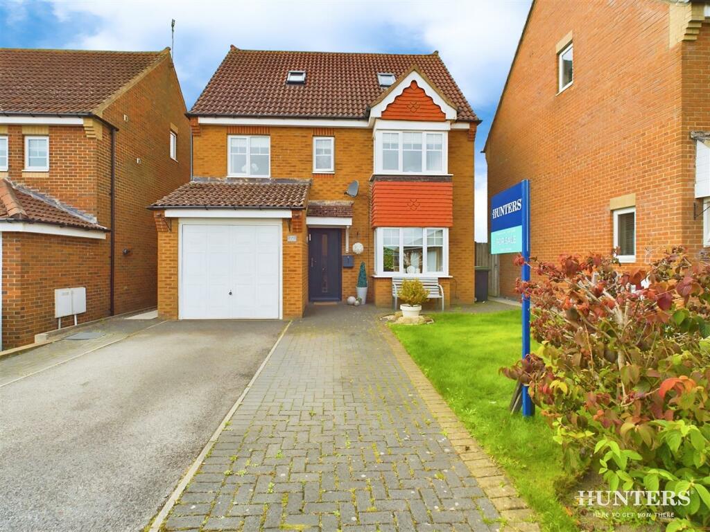 2 Ovington Close