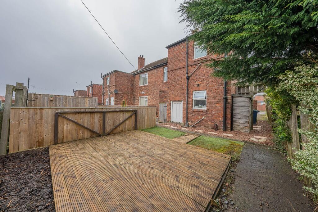 31 Charnwood Gardens