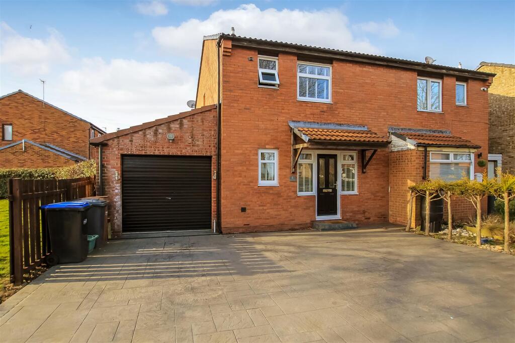 8 Foxton Close