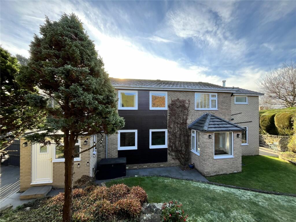 16 Woodside Avenue