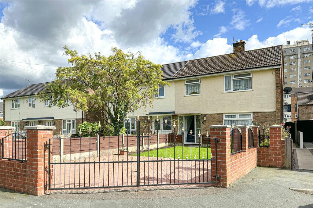11 Trowbridge Drive