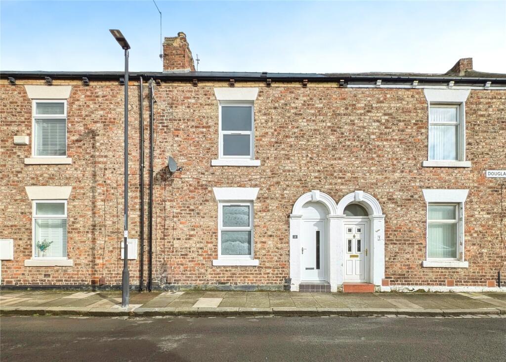 2 Douglass Street