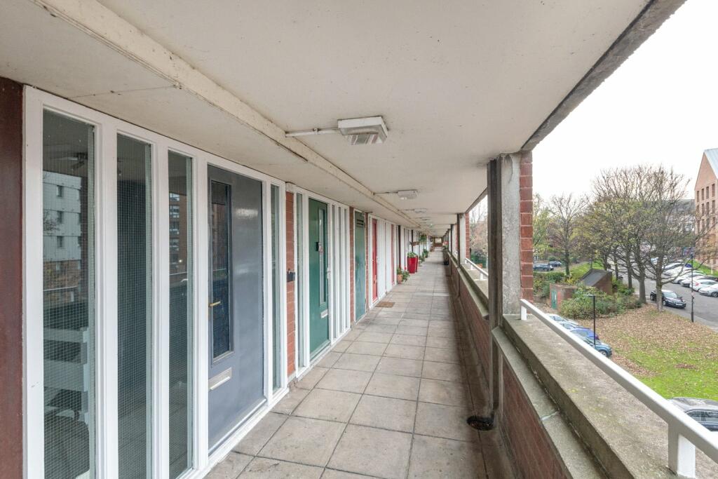 176 St Anns Close