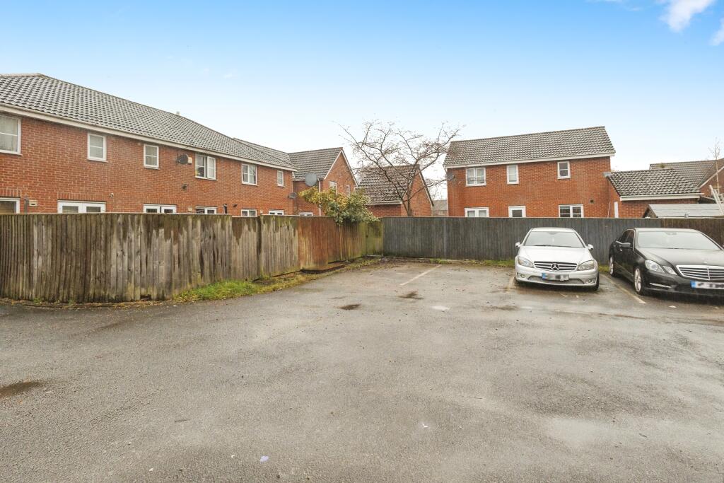 5 Vasser Road