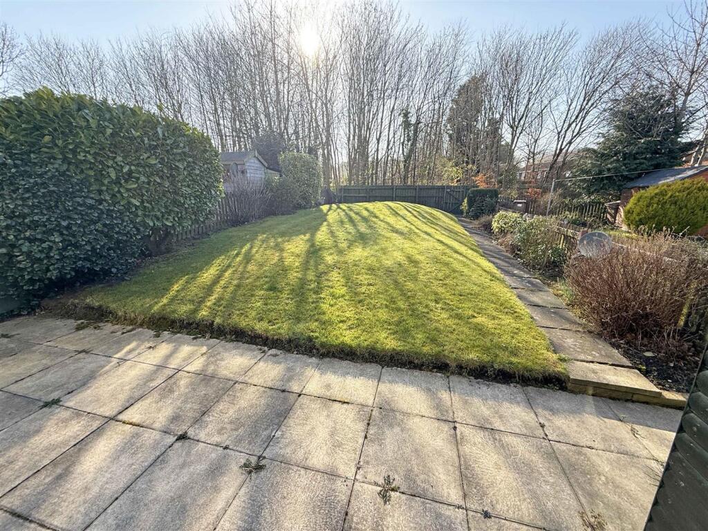46 Shrewsbury Drive