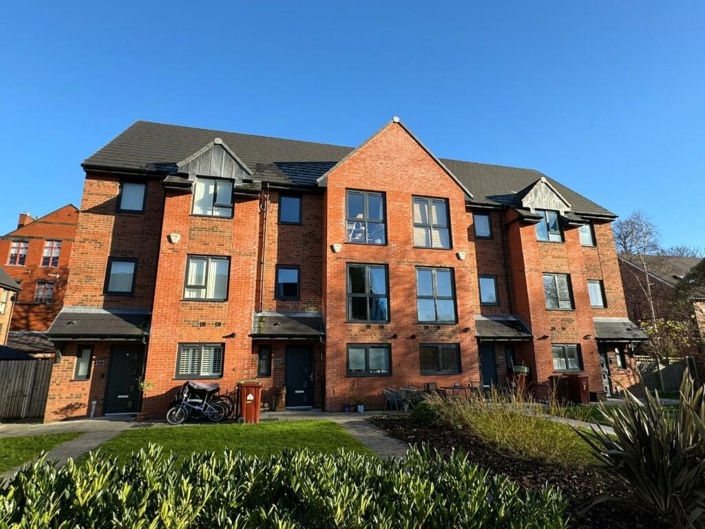 3 Rose Lawn Close