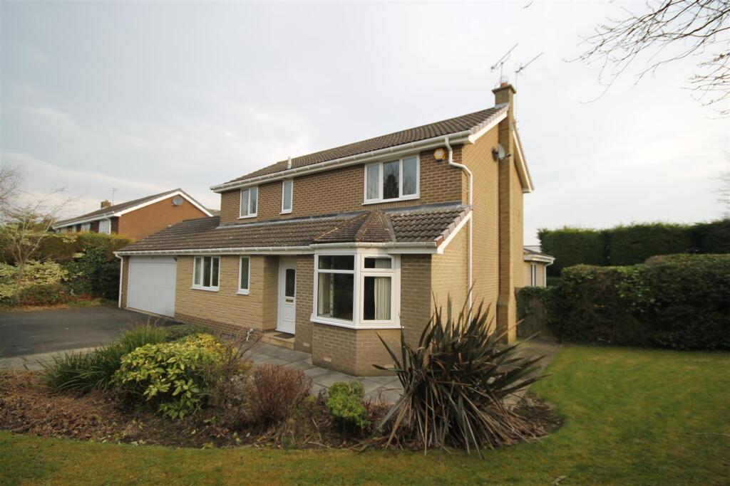 2 Collingwood Crescent