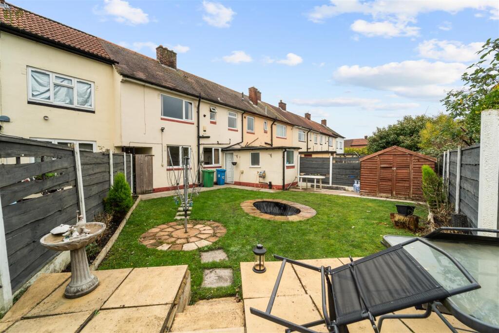 16 Bisley Avenue